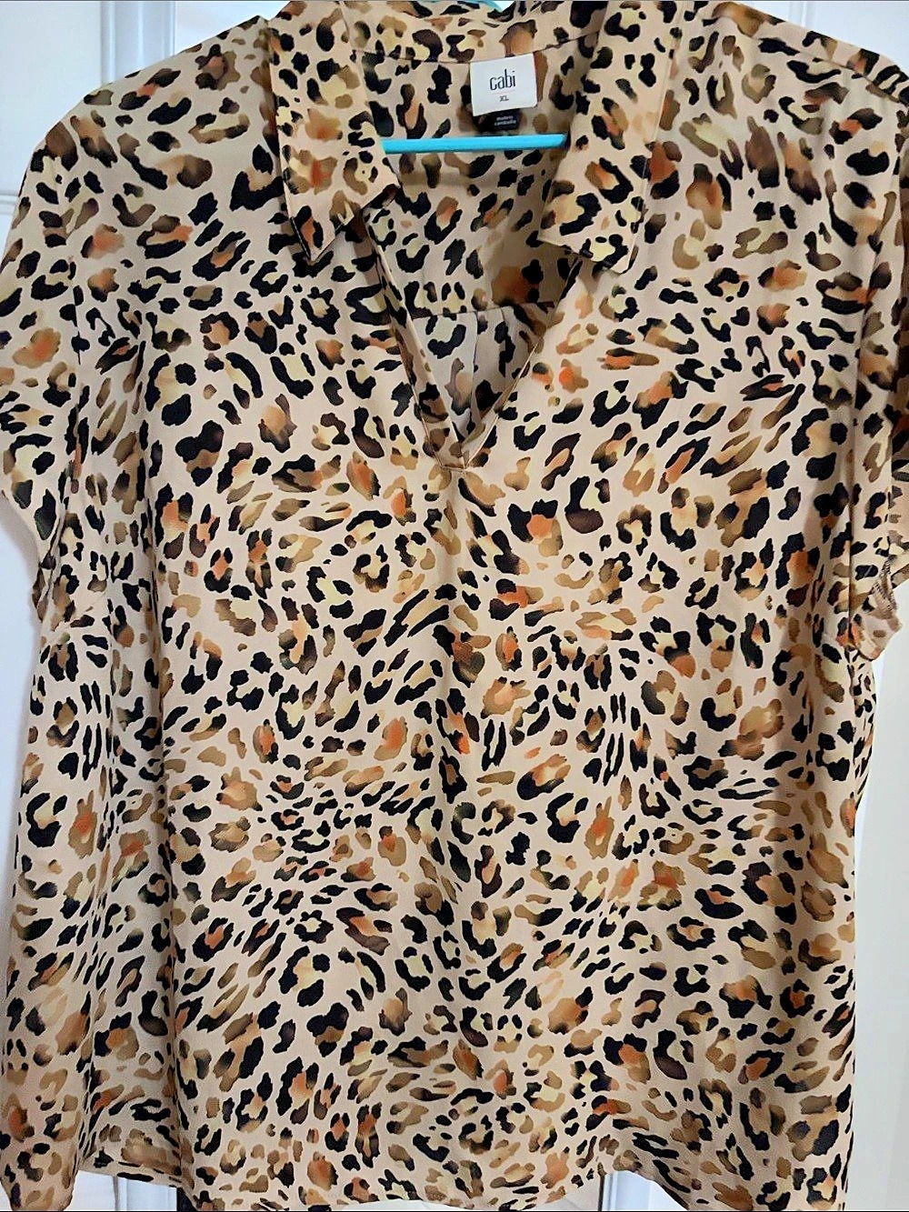 CAbi Leopard Print Blouse Size XL Like New